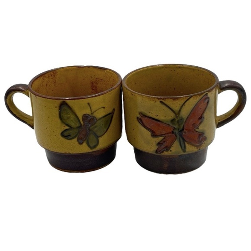 Vintage 70s Handcrafted Ceramic Stackable Butterfly Coffee Mugs Tea Cups 2pc Set